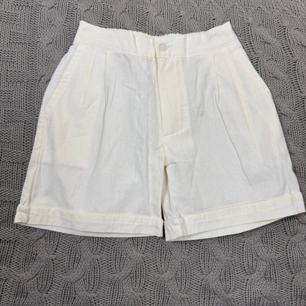 Vintage Pleated Pull On Unisex Cream Shorts ~ 2